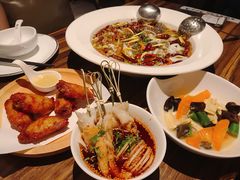 老坛子酸菜鱼（鲈鱼3-4人份）-太二酸菜鱼(广州IFC国金天地店)