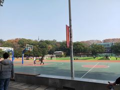 -武汉大学风雨操场