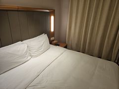 -全季酒店(上海火车站天目西路店)