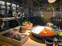 -湊湊火锅·茶憩(杭州湖滨银泰in77店)