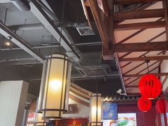 -川流不息·地道川菜·小龙虾(新松江路店)