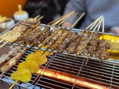 -哈尔滨小酒馆·鲜肉现穿自助烧烤(康新花园店)