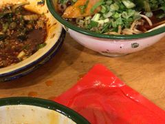 -拈签一笑黄牛肉辣卤串串