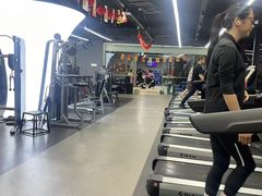 -超鹿运动(五四路恒力城店)