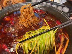 -黄潇洒老火锅(九眼桥宏济巷店)
