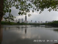 -万绿园