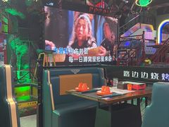 -路边边.炒菜烧烤.音乐餐厅(良乡长虹店)