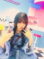 -变画·发型STUDIO