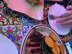 -LESCEDARS Brasserie Bistro香柏树