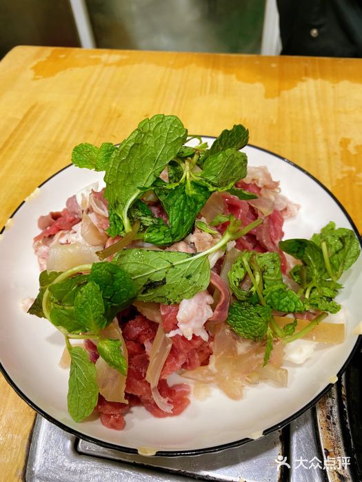 榕江牛瘪牛肉火锅图片