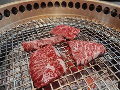 -铭牛烧肉·和牛海鲜自助(高新月牙湖店)