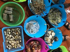 -班赞海鲜市场胖阿姨加工点