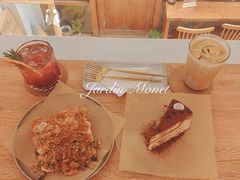 -C.Y Cafe