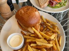 -Takapuna Beach Cafe