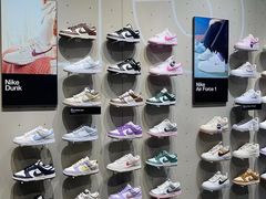 -NIKE品牌体验店(金源新燕莎店)