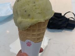 -Fridi Patisserie Cafe