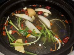 -三不牛腩(宾虹路店)