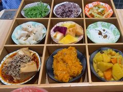 -轻蔬不用等·素食(江苏路店)