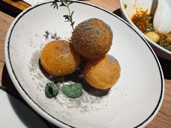 拉丝很nice芝士球-太二酸菜鱼(沈阳万象城店)