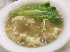 顶汤浸云吞-天鲜阁·海鲜粤菜·33年老字号(石槎白云站店)