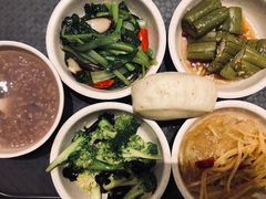 -一两饭川味素食餐厅