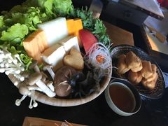 -湊湊火锅·茶憩(新中关购物中心店)