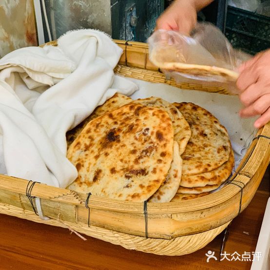 博山正宗肉烧饼(绿杉园店)