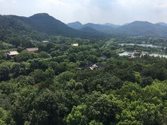 -吴山路夜市