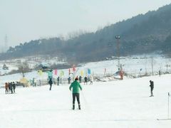 -辽阳弓长岭温泉滑雪场