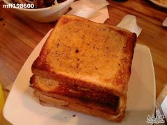 烤面包-鬼味烤翅(南锣鼓巷店)