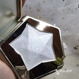 妆容焦点就是高光：愿你如钻石般闪耀