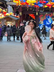 -汉仪华裳汉服馆(打浦桥店)