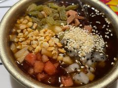 -贤合庄卤味火锅(安吉万达店)