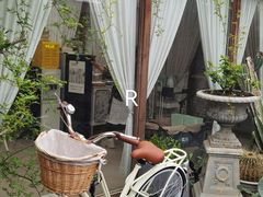 -Jo's Garden