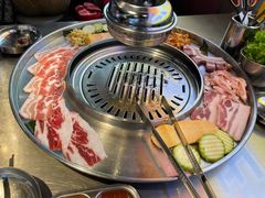 -哈哈碳都·牛肋条无限自助烤肉(台江万达店)