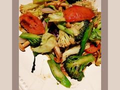 黑松露椰子油炒杂菜-闻见中国海南菜(K11店)