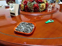 -鸿运美食府