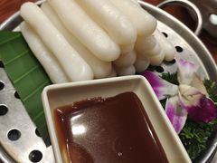 -老滇山寨•云南特色菜•地方菜•民族风情歌舞表演(金碧店)