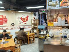 -明姨仔潮汕美食·碳炉猪脚·汕尾牛腩饭·起片鸡煲(起义路店)