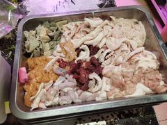 -周良天山牛杂城(天山路总店)