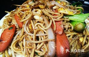 Ham Egg and Pork Noodles