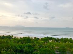 -三亚湾海居铂尔曼度假酒店