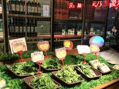 -宝燕海货工场(长江国际店)