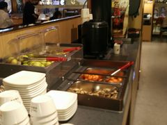 自助取餐区-小鱼小牛·鱼牛干锅·脆鱼火锅(世欧广场店)