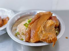 -梁阿婆廿年老牌扣肉糯米饭