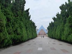 -上海市龙华烈士陵园