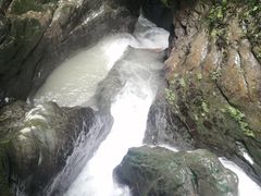 -龙水峡地缝景区
