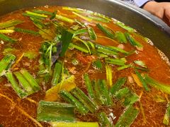 -野山舂·贵州现舂酸汤火锅(鸿通城店)