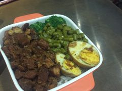 卤味饭卤肉饭-一口小满手作糯米糍(北山店)