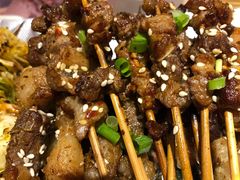 烤羔羊肉串-木屋烧烤(西南角店)